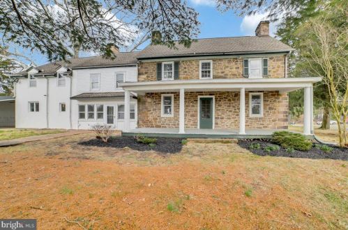 752 Holland Rd, Southampton, PA 18966-1821