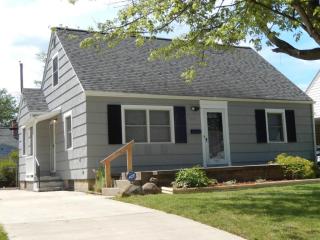 3467 Norwood St, Columbus OH  43224-3479 exterior