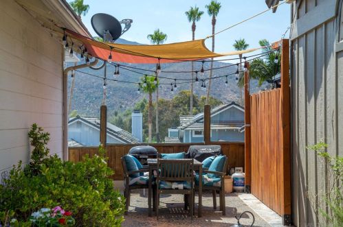 1221 Silverberry Ct, El Cajon, CA 92019-2833