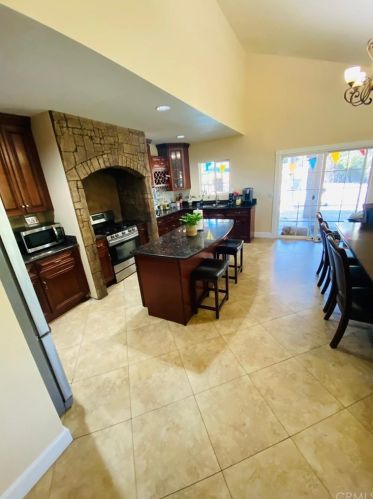 2345 Moro Pl, Anaheim CA  92801-3329 exterior