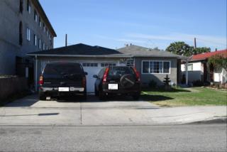 14111 Kornblum Ave, Hawthorne, CA 90250-8113