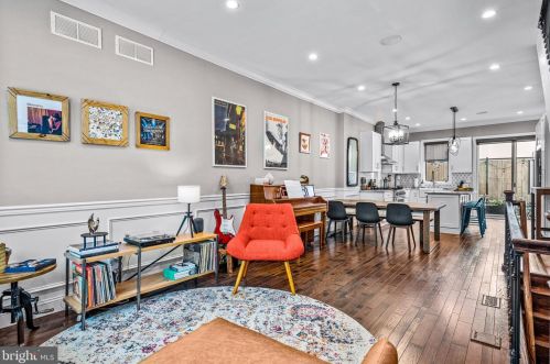 854 Front St, Philadelphia PA 19147-4341 exterior