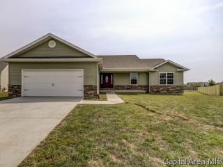 512 Glenn Dr, Chatham, IL 62629-1728