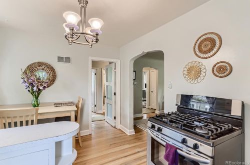 1155 Bates Pkwy, Englewood CO 80113-1777 exterior