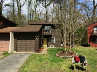 17 Keswick Cir, Chesapeake, VA 23320-2430