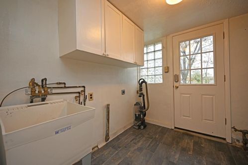 5124 Hagewa Dr, Cincinnati OH 45242-6247 exterior