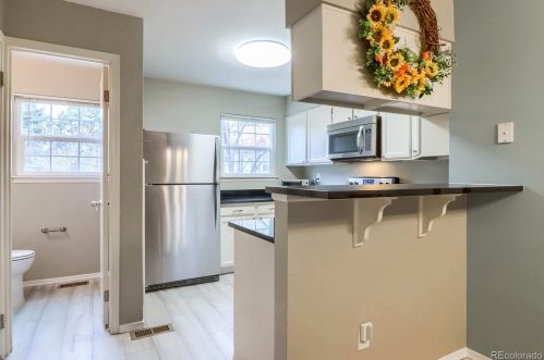 11894 Kepner Dr, Aurora CO 80012-3285 exterior