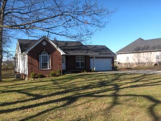 101 Chasity Ln, Portland, TN 37148-2369