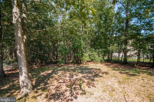3 Ashland Ave, Erial, NJ 08081-2183