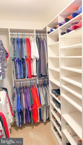 7328 Hampton Manor Pl, Springfield VA  22150-4921 exterior