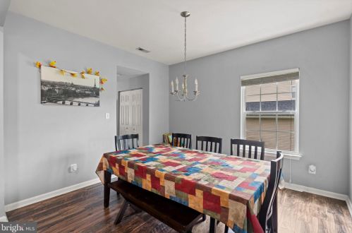 18823 Pier Trail Dr, Triangle VA  22172-2347 exterior