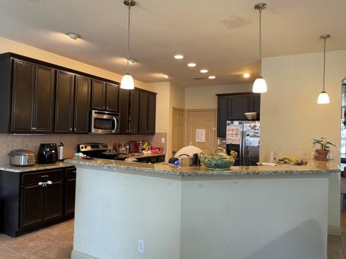 1205 Sheffield Dr, Midlothian TX  76063-7693 exterior