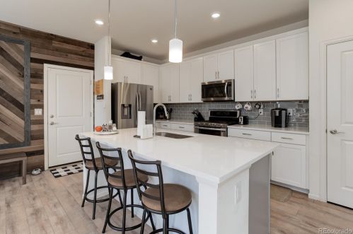 21957 Radcliff Cir, Denver CO  80015 exterior