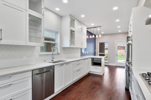 2749 Carmel Dr, Carrollton TX exterior