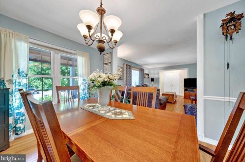 11 Corey Dr, Trenton NJ  08628-1503 exterior