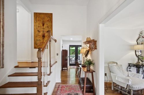 4660 Hitching Post Trl, Atlanta GA  30342-2816 exterior