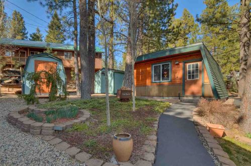 10156 Olympic Blvd, Truckee CA  96161-1743 exterior