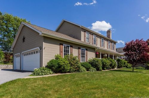 41 Marcia Dr, Torrington, CT 06790-5811
