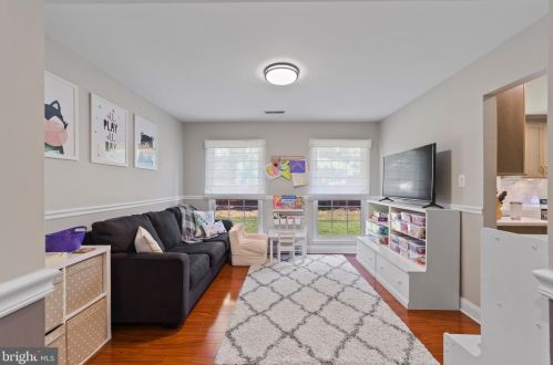 6 Oleander Dr, Mount Laurel NJ  08054-3601 exterior
