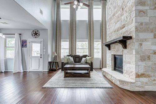 9306 Wheatfield Ln, Richmond TX 77469-5358 exterior