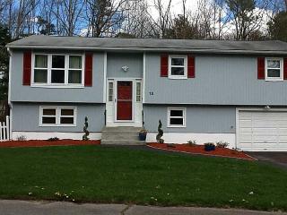 15 Chandler Dr, Coventry, RI 02816-8503