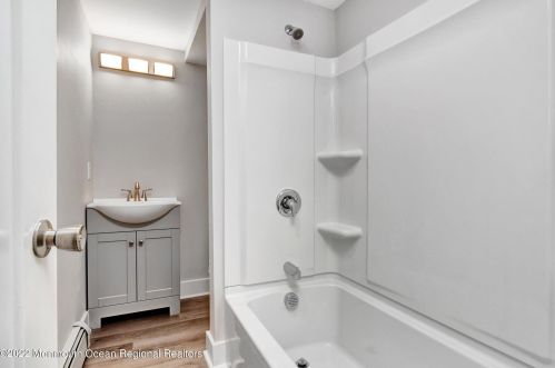 237 Drs James Parker Blvd, Tinton Falls NJ  07701-1338 exterior