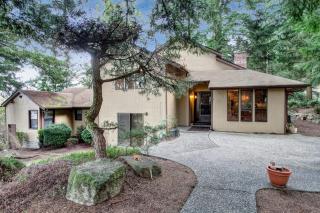 240 Normandy Rd, Seattle, WA 98166-3904