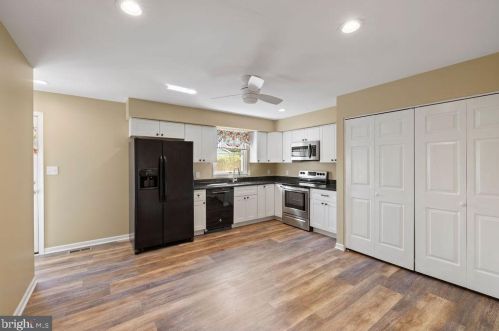 512 Poplar St, Hanover PA 17331-4928 exterior