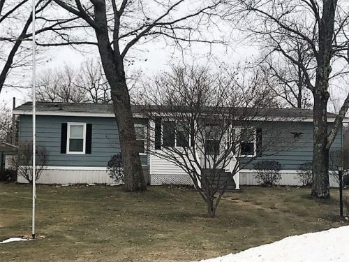 1 Glen Dr, Hampstead, NH 03841-2243