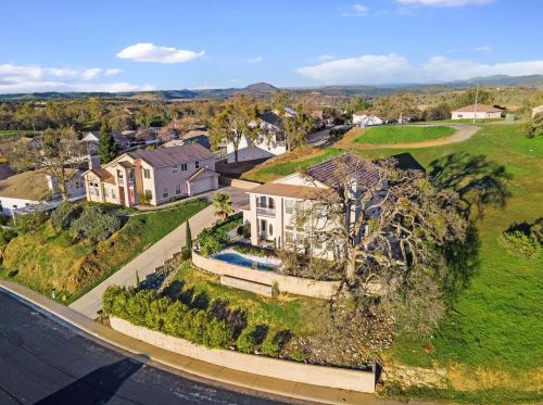 1124 Paradise Peak Rd, Valley Springs, CA 95252-8543