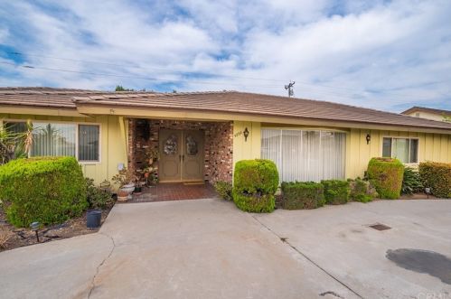 5898 Sycamore Ave, Rialto, CA 92377-3910
