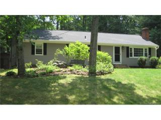 40 Trailsend Dr, Collinsville, CT 06019-2204