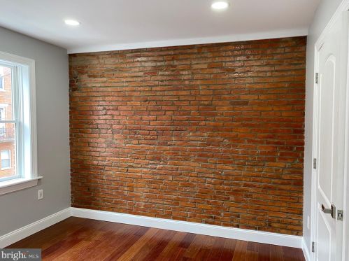 1021 Ellsworth St, Philadelphia PA  19147-4637 exterior