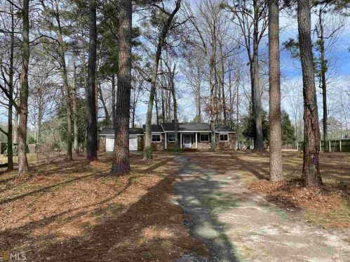 133 Sylvan Dr, Kathleen, GA 31047-2418