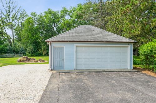 133 Sabin St, Sycamore IL  60178-1557 exterior