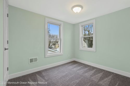 1606 Sewall Ave, Tinton Falls NJ  07712-6310 exterior