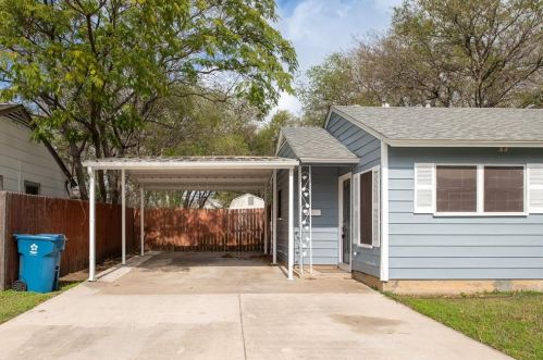1609 Corrin Ave, Fort Worth TX  76131-1009 exterior