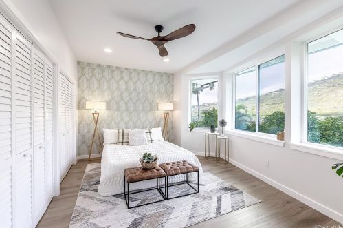 5435 Halapepe St, Honolulu HI  96821-1719 exterior