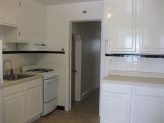 73 Oak Ridge St, Greenwich CT  06830-5224 exterior