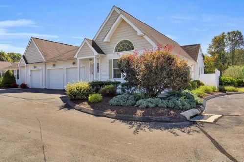 306 Garden Cir, Wapping, CT 06074-3768