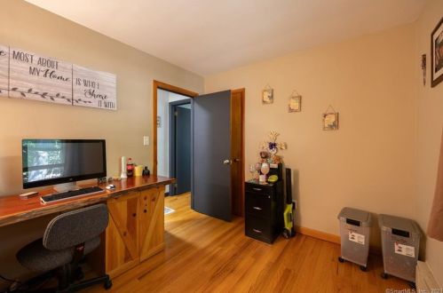 118 Orchard Hill Rd, Torrington CT  06791-1621 exterior