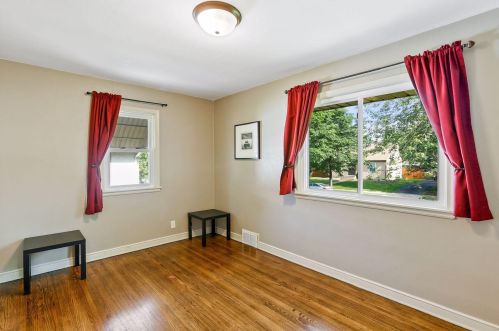 1728 Clear Ave, Saint Paul MN  55106-2224 exterior