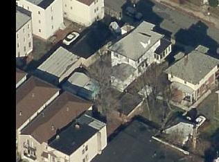 34 Voorhees St, Newark, NJ 07108-1012