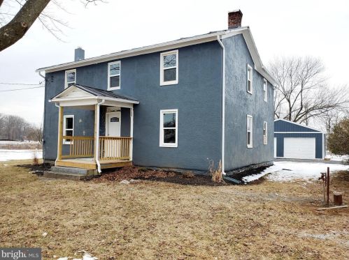 2473 Summit Point Rd, Summit Point, WV 25446-3596