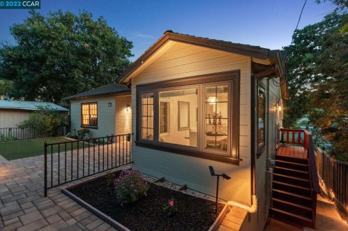 830 Lafayette St, Pacheco, CA 94553-1322