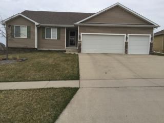 795 Finch Cir, Waukee, IA 50263-8619