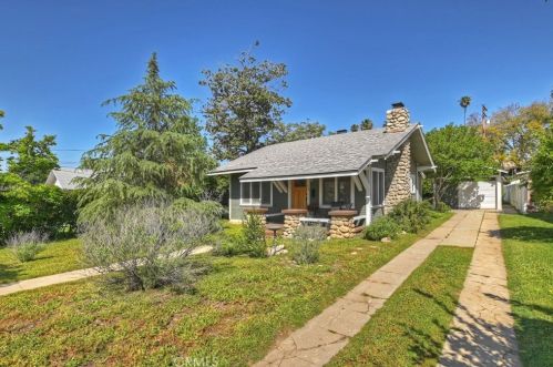604 Linda Pl, Redlands, CA 92373-5153