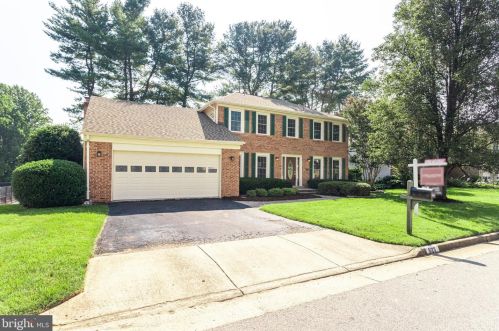 6123 Wicklow Dr, Springfield, VA 22015-3819