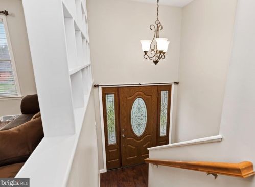 154 Fairville Ave, Harrisburg, PA 17112-3722