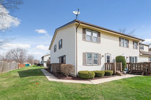 7765 Briar Ct, Frankfort, IL 60423-6957